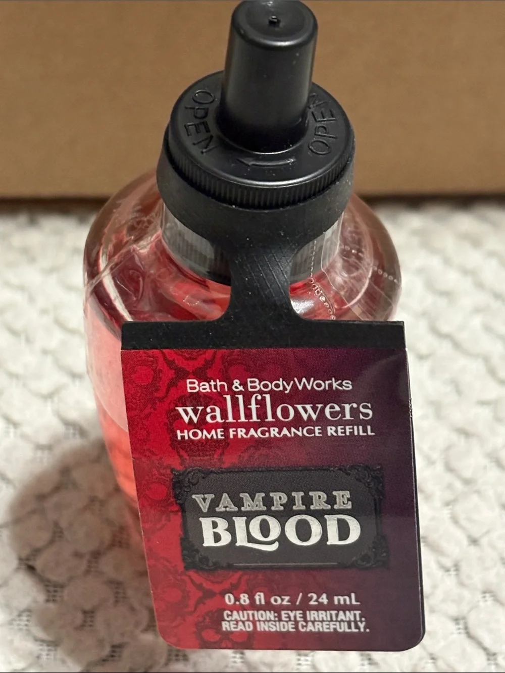 Wallflower’s Skull Light Up Plug With Scent 💀